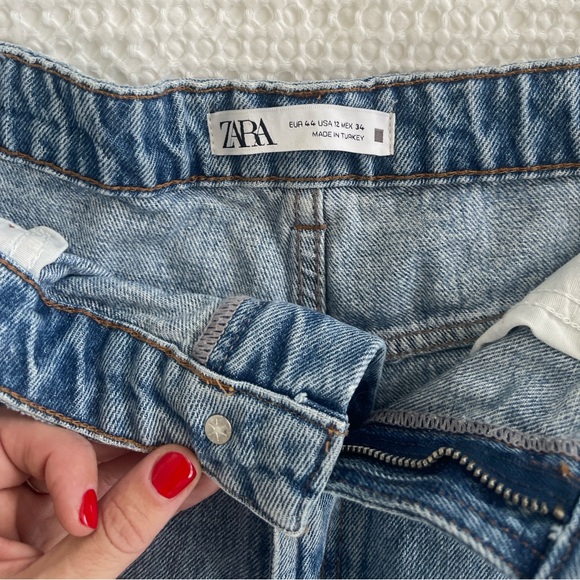 ZARA Distressed Denim Shorts (Size 12) - Picture 2 of 3